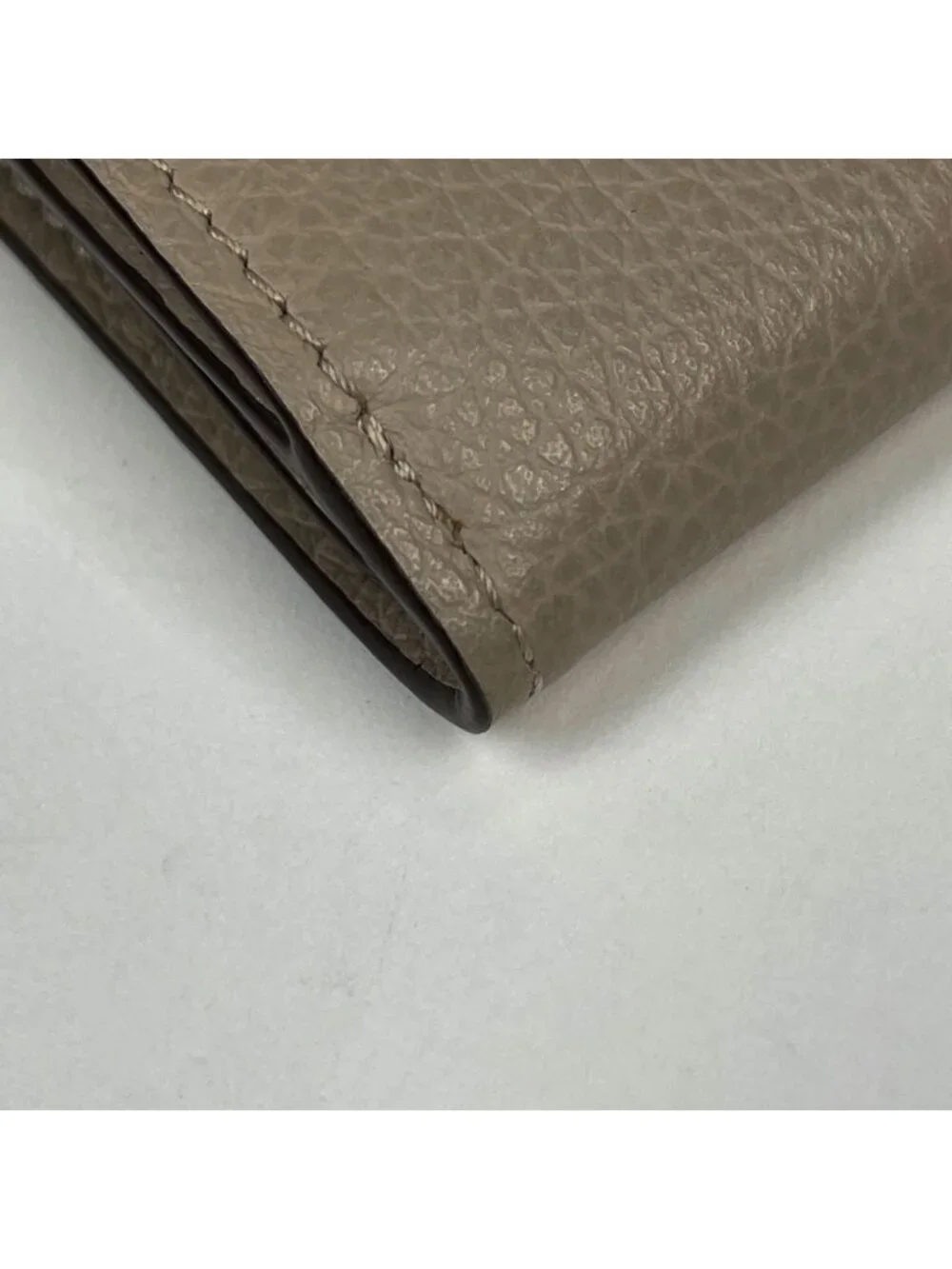Louis Vuitton Portefeuille Lock Mini Trifold Wallet Calfskin Greige